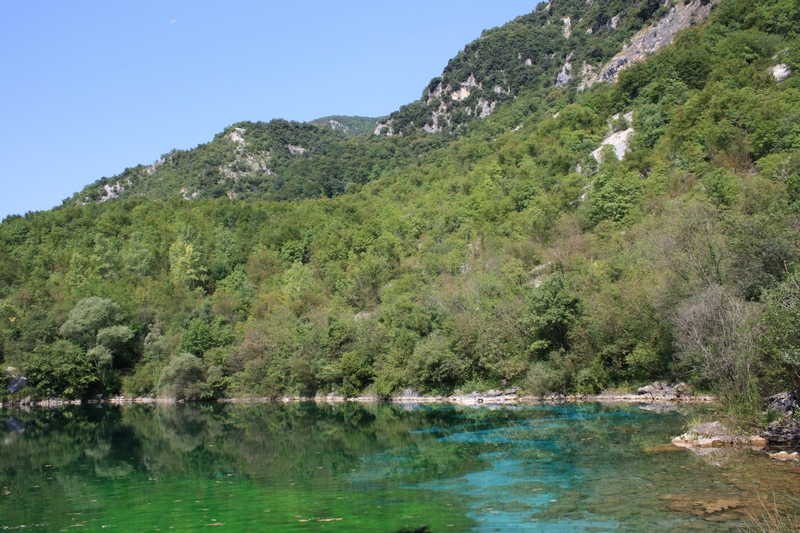 La riserva naturale lago del cornino e l''alto tagliamento